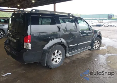 2011 Nissan Pathfinder Silver из США, поврежденный, VIN 5N1AR1NB0BC605224